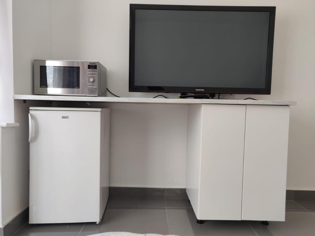 לונדון Stunning Double Room In Harrow Wembley - Khoob House מראה חיצוני תמונה